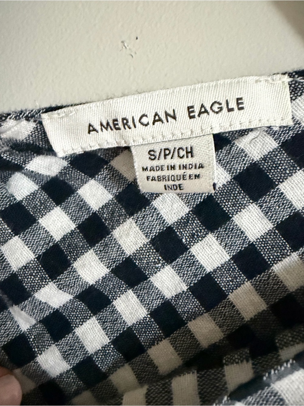 American Eagle Gingham Smocked Tie-Back Crop Top Ruffle Hem Linen Blend Small - Picture 6 of 9